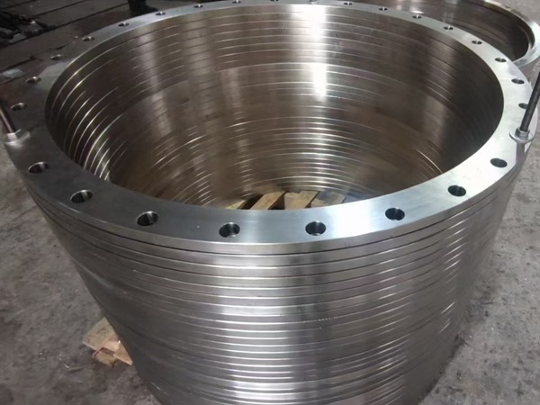 大口径法兰